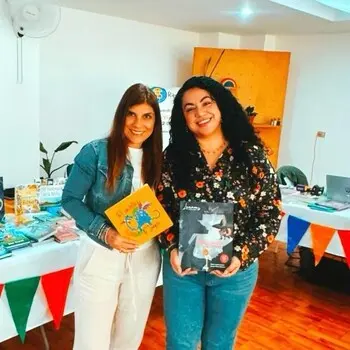 Lectura de libros en Colegio Trinus